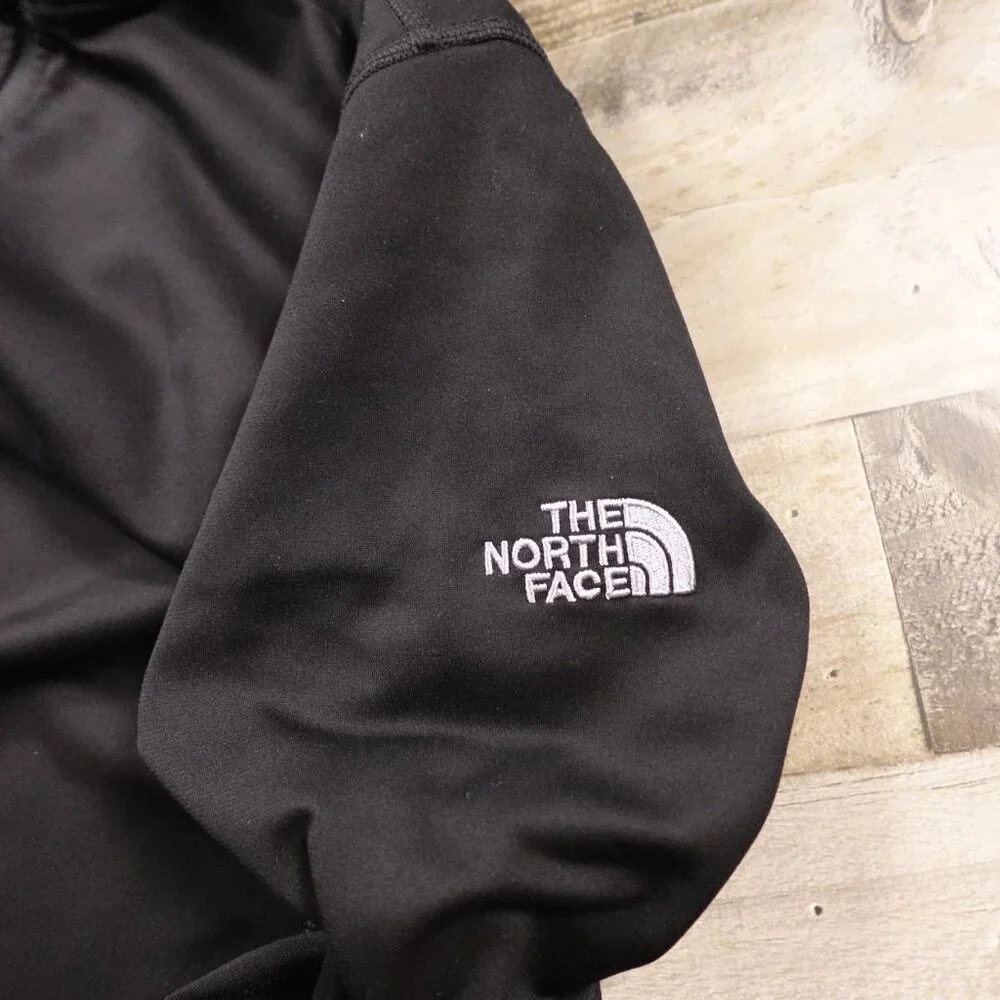 The North Face Quarter Zip 1/4 Tech Fleece Pullover Men's Large‎ Black